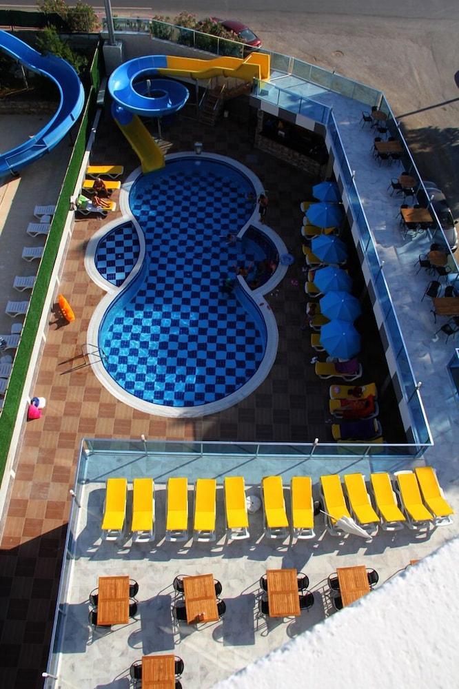Merlin Beach Park Hotel Tosmur Eksteriør bilde