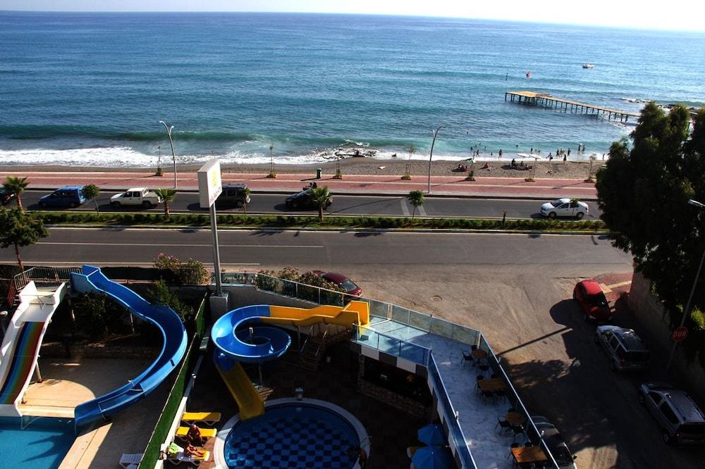 Merlin Beach Park Hotel Tosmur Eksteriør bilde