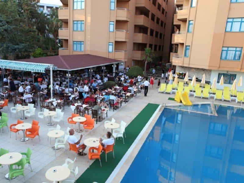 Merlin Beach Park Hotel Tosmur Eksteriør bilde